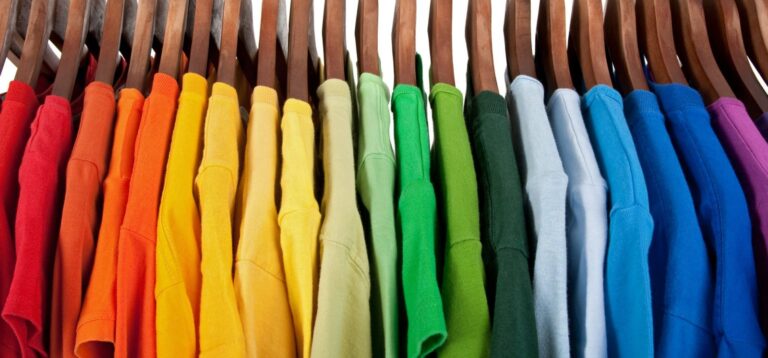 Read more about the article Color Code Your Wardrobe